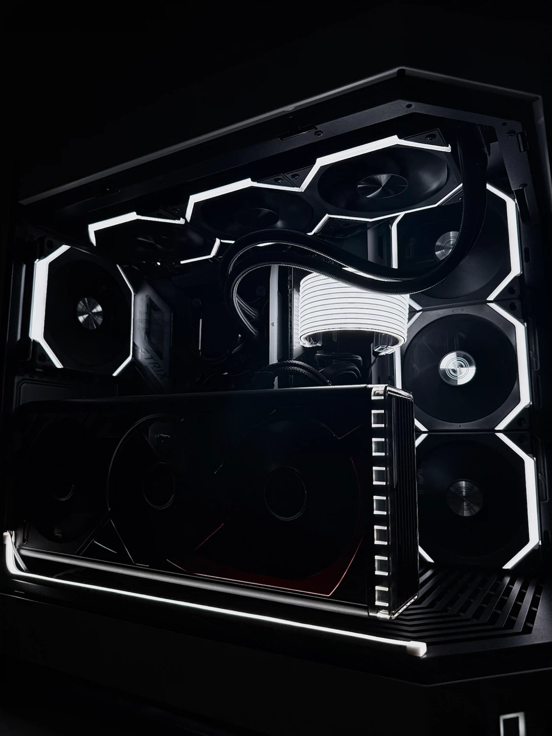 ROG Gaming PC | RTX 4070 Ti | i5-13600KF | 32GB DDR5