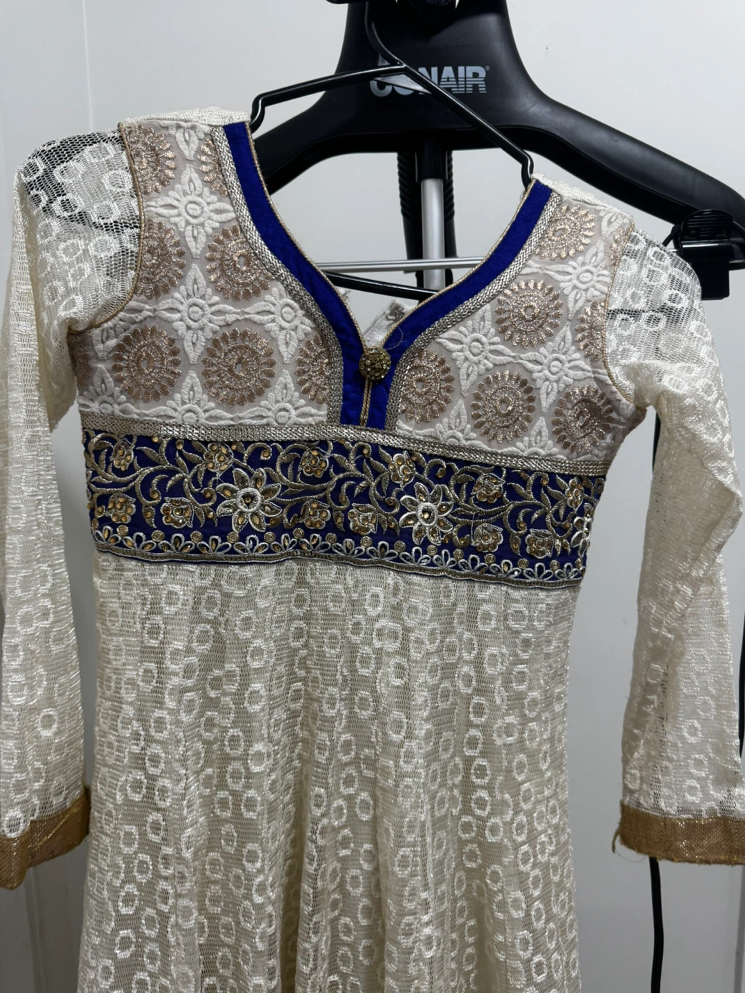 White and Blue Embroidered Kurti - photo 3