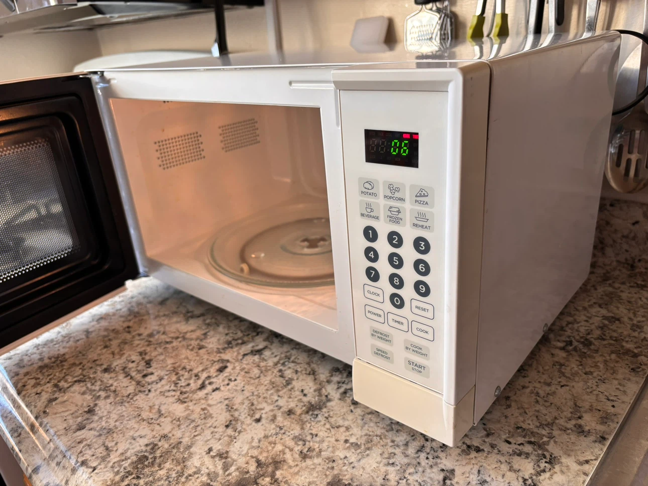 Commercial Chef Microwave Oven - photo 2