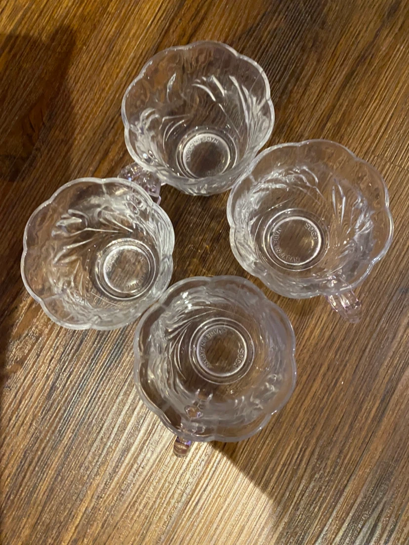 Set of 4 Clear Glass Teacups with Handles