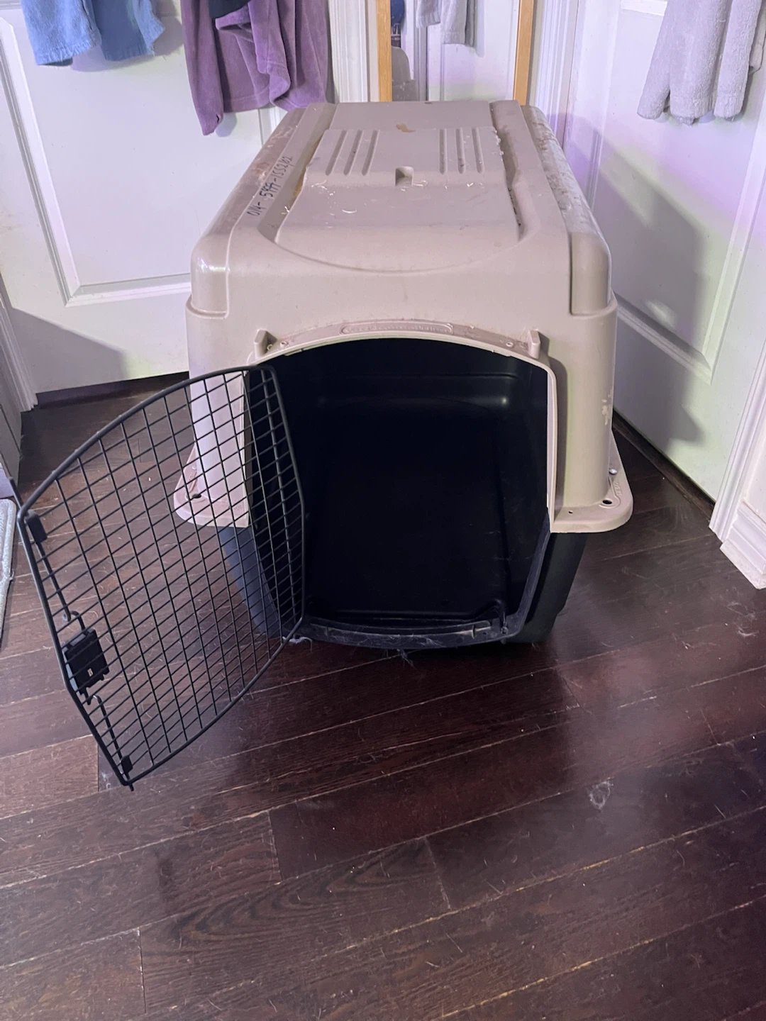 Pet crate - medium/large - Vari Kennel Pet Carrier