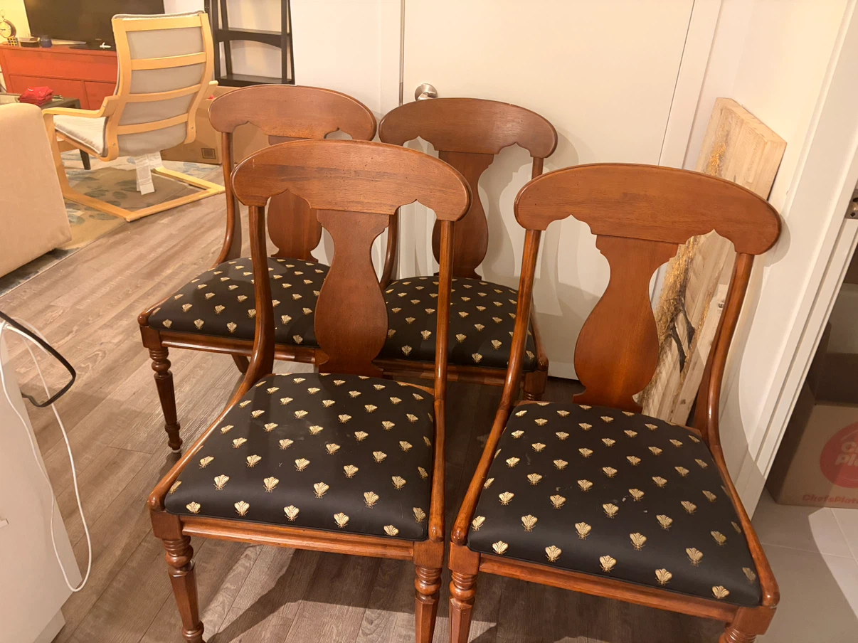 Set of 4 Wooden Dining Chairs