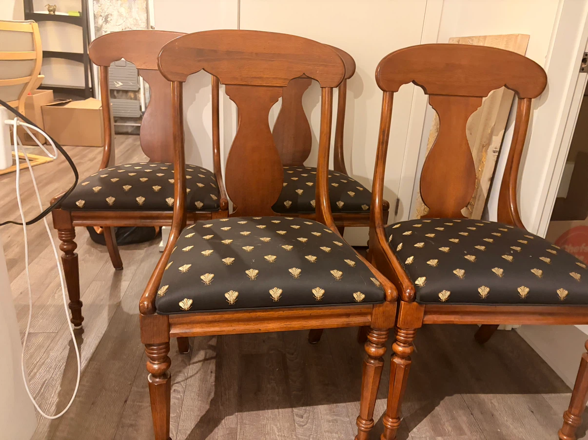 Set of 4 Wooden Dining Chairs - photo 3