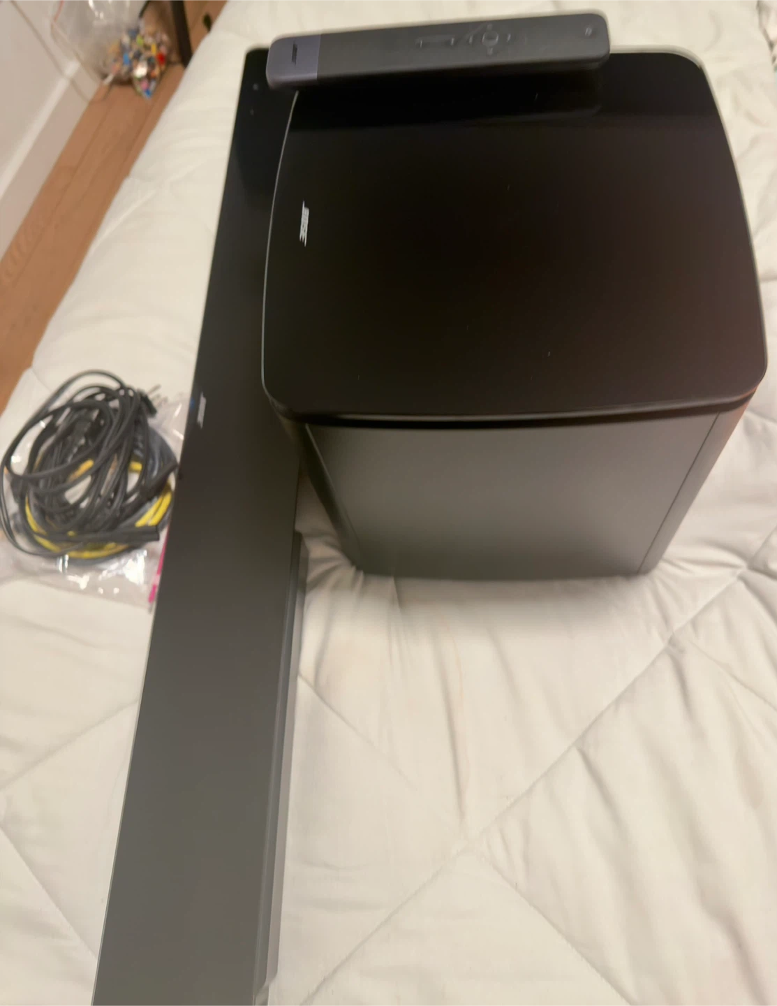 Bose Soundbar 700 and Acoustimass 300 Bass Module - photo 2