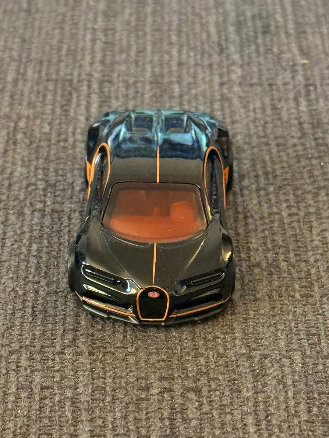 Hot Wheels 16 Bugatti Chiron mystery model - photo 2