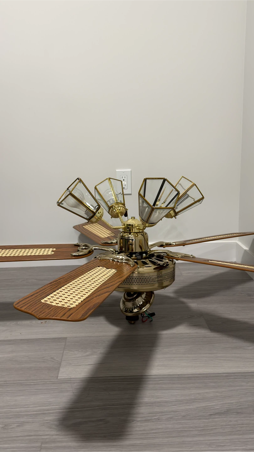 Vintage Ceiling Fan with 5 Wood Blades and Glass Lights - photo 2