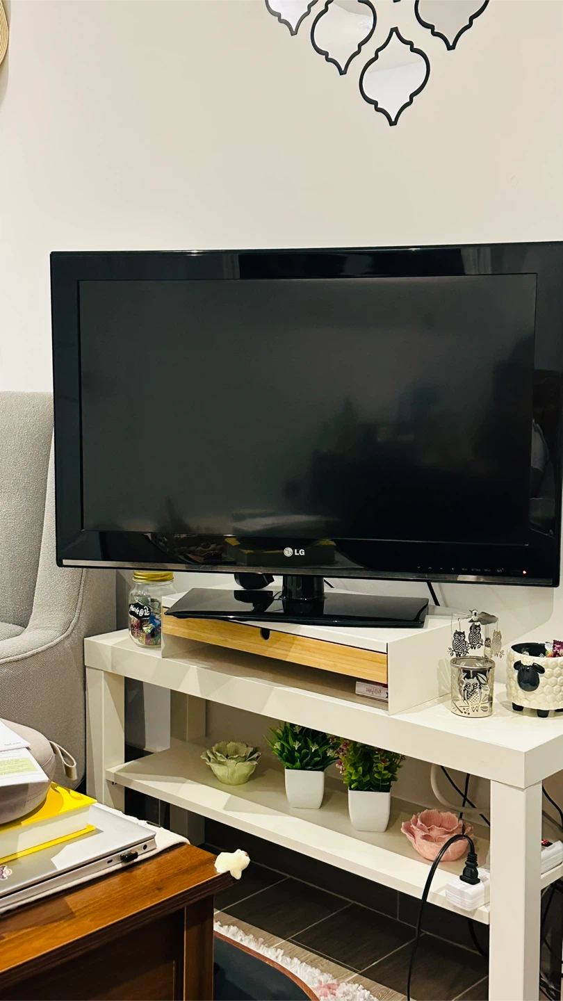 LG Television