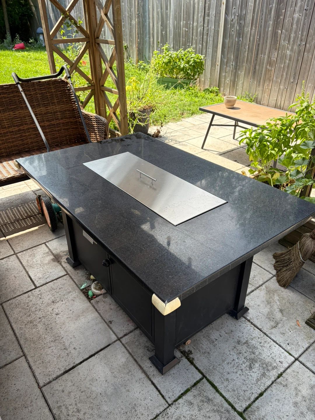 ENCLOVER Outdoor Fire Pit Table