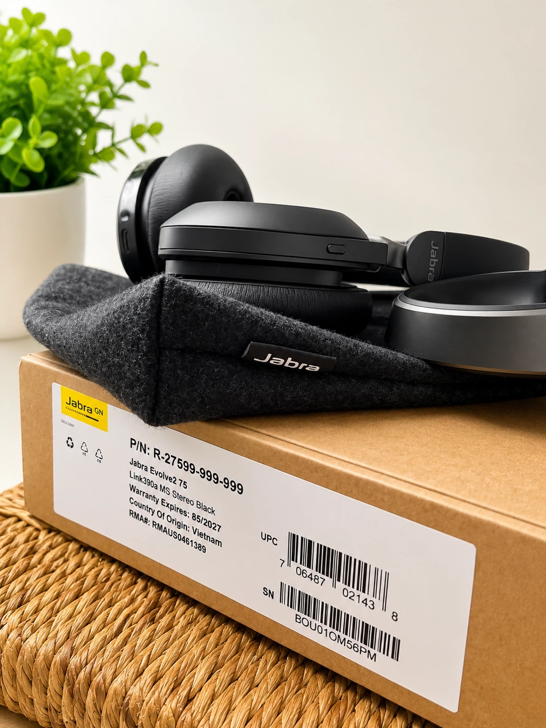 Jabra Evolve2 75 + Charging Base Headphone - photo 2