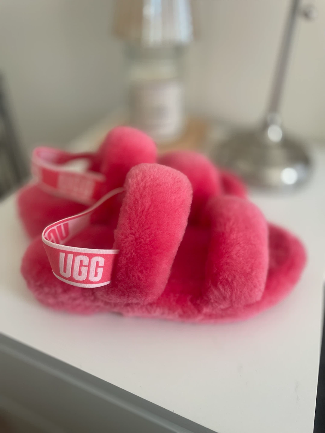 Authentic UGG Oh Yeah Slides - Sz 8 strawberry sorbet