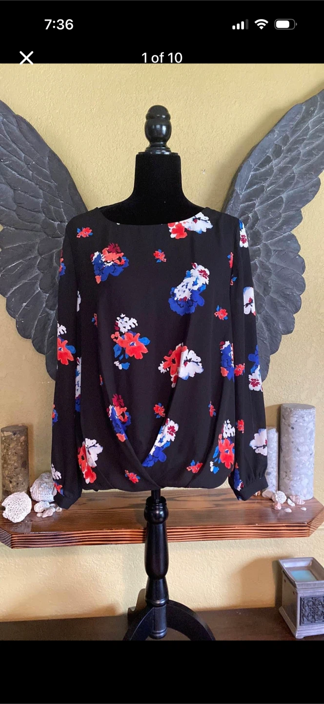 Vince Camuto Floral Blouse With Open Slits in Sleeve Tops