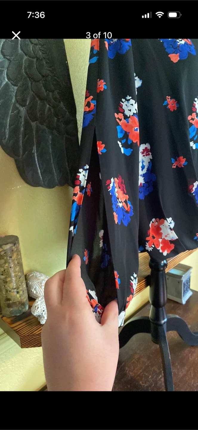 Vince Camuto Floral Blouse With Open Slits in Sleeve Tops - photo 4