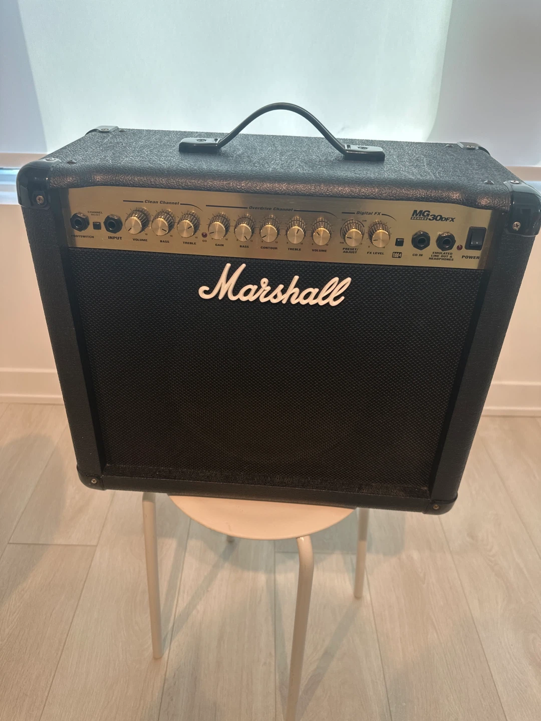 Marshall MG30FX Guitar Amplifier - photo 2