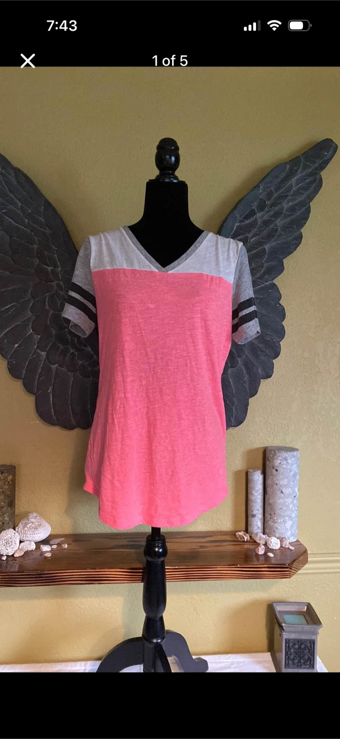 Victoria’s Secret Pink V-neck Shirt Top