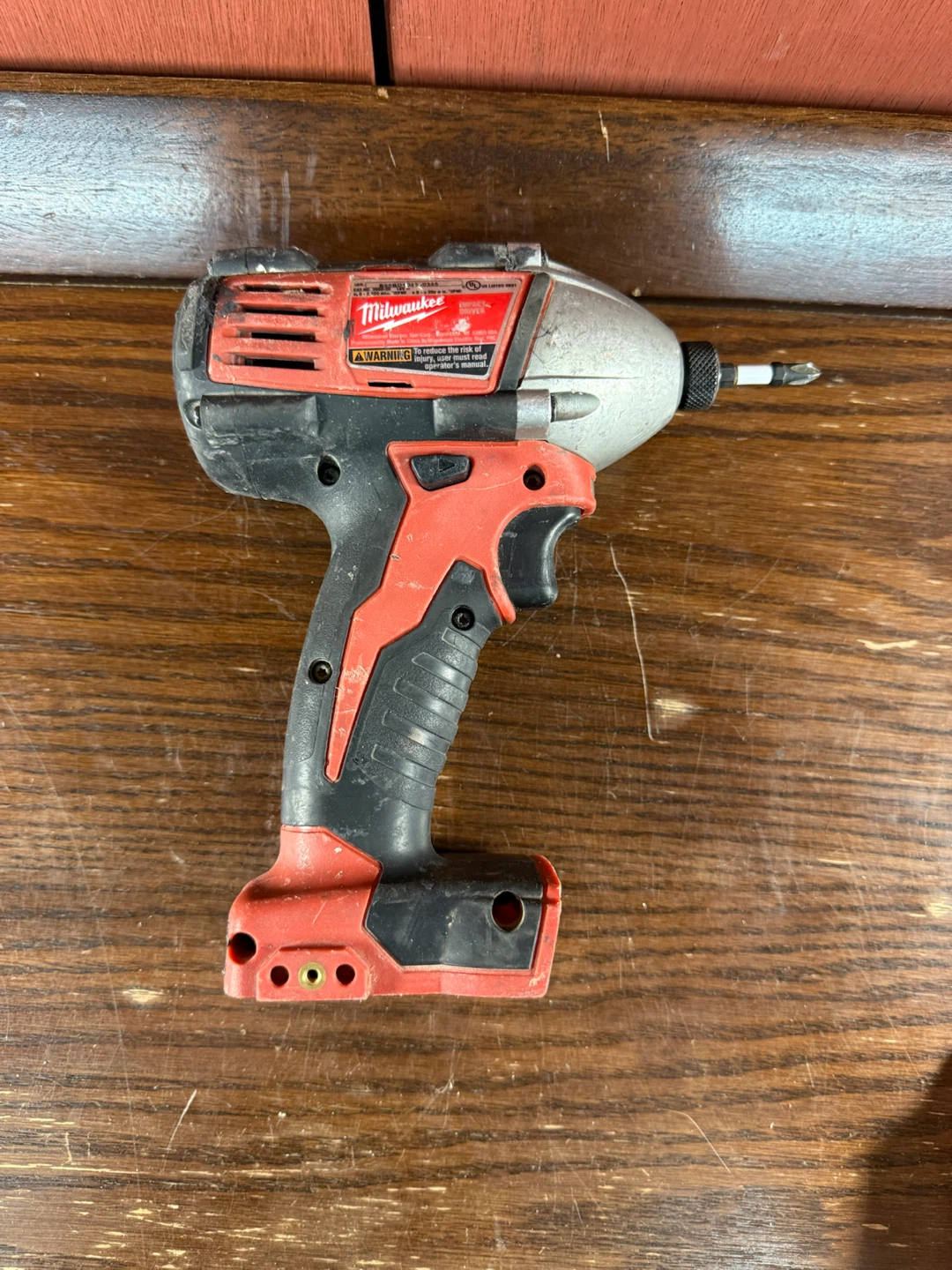 Milwaukee M18 18V Cordless 1/4-inch Hex Impact Driver 2650-20 - photo 2