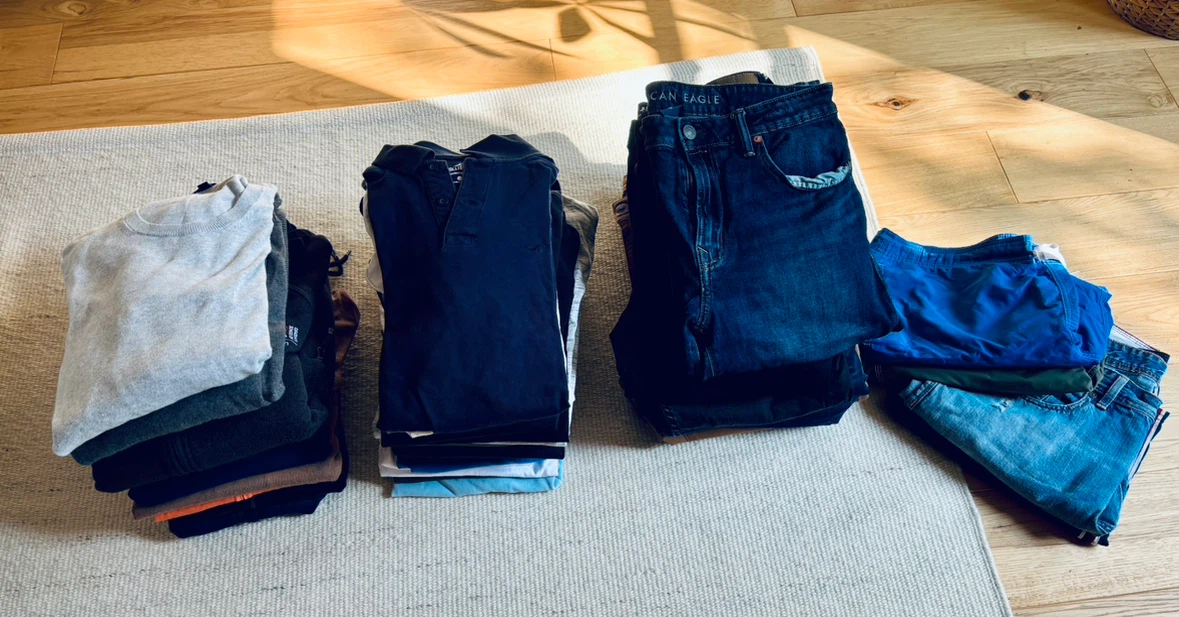 Men’s Clothing – Size L – Free - photo 2
