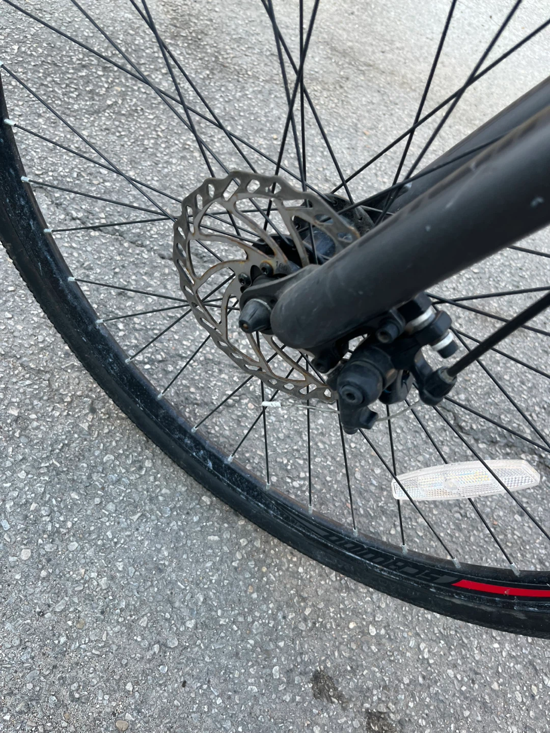 Schwinn Hybrid Bike - photo 2