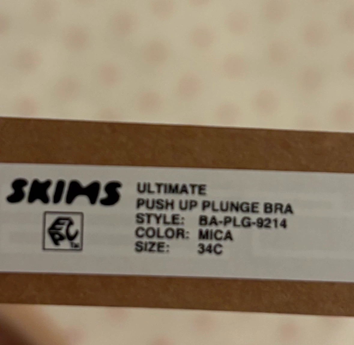 SKIMS Ultimate Push Up Plunge Bra - Mica - 34C - photo 5