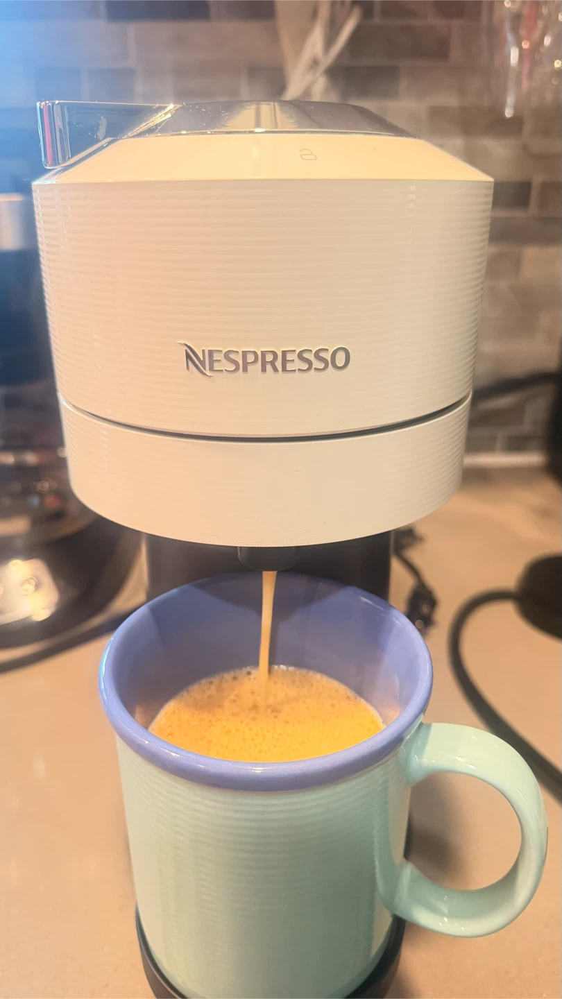 Nespresso Vertuo Coffee Machine - photo 2