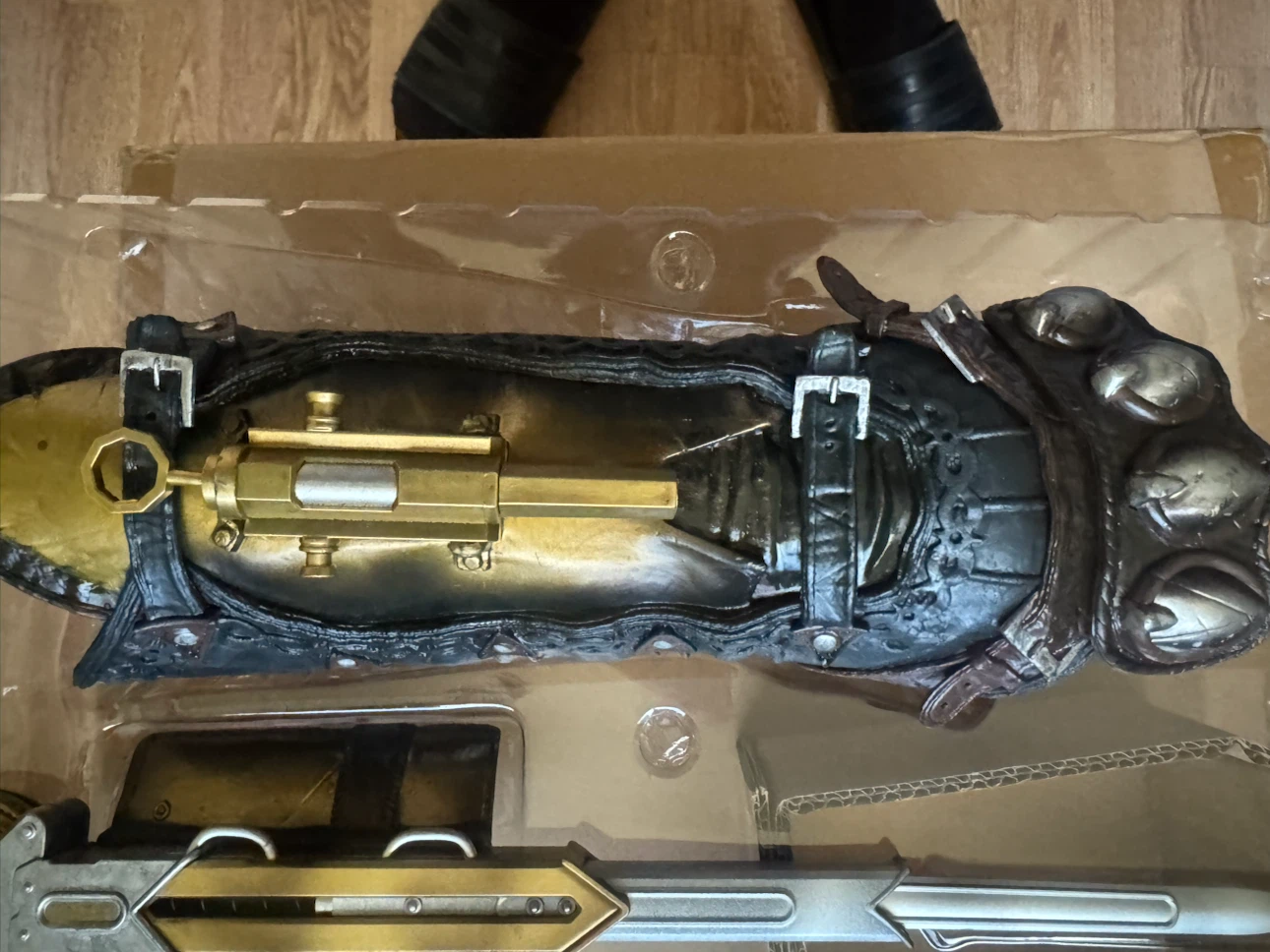 Assassin's Creed Syndicate Gauntlet with Hidden Blade - photo 4