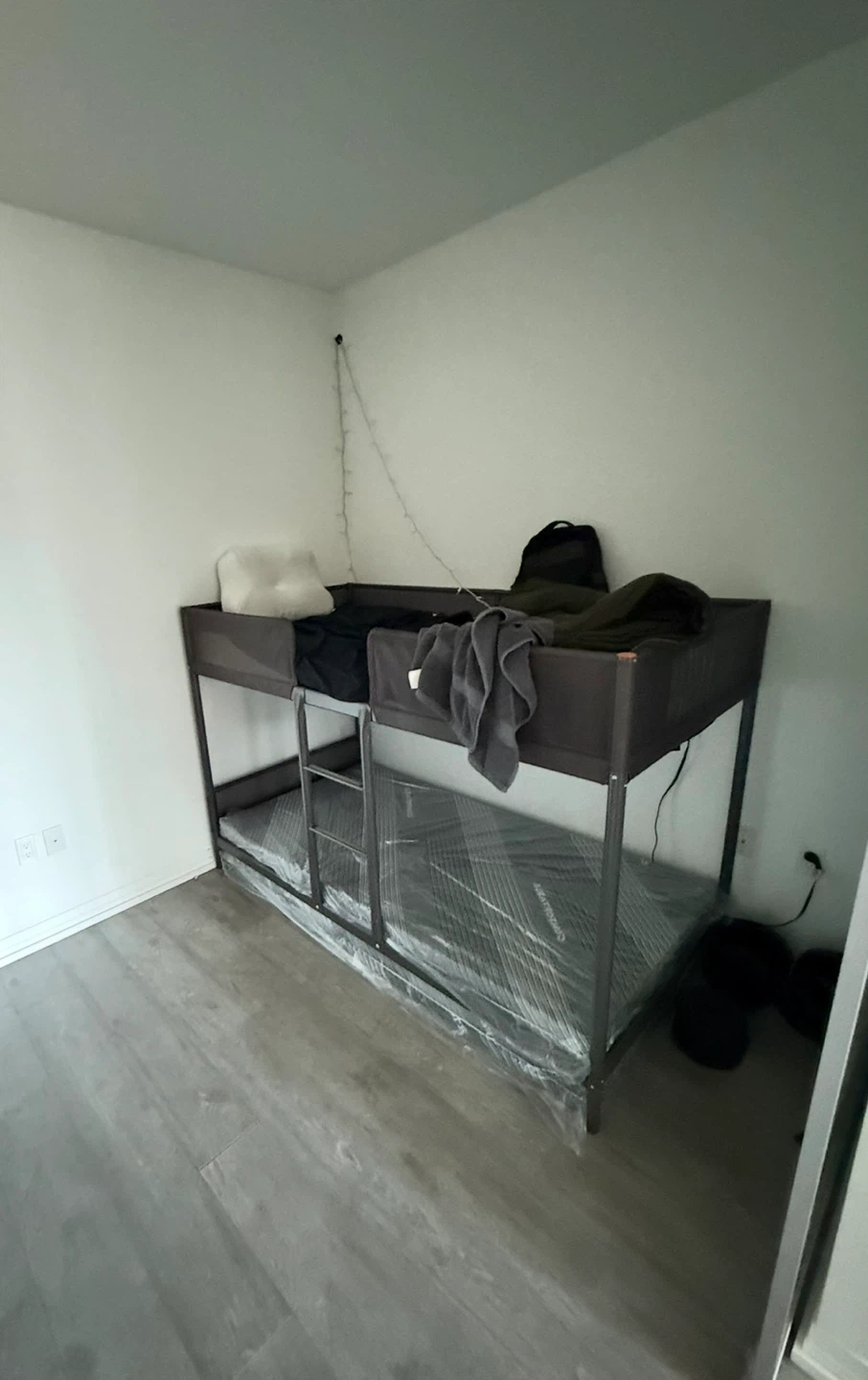 Ikea Bunk bed - photo 2