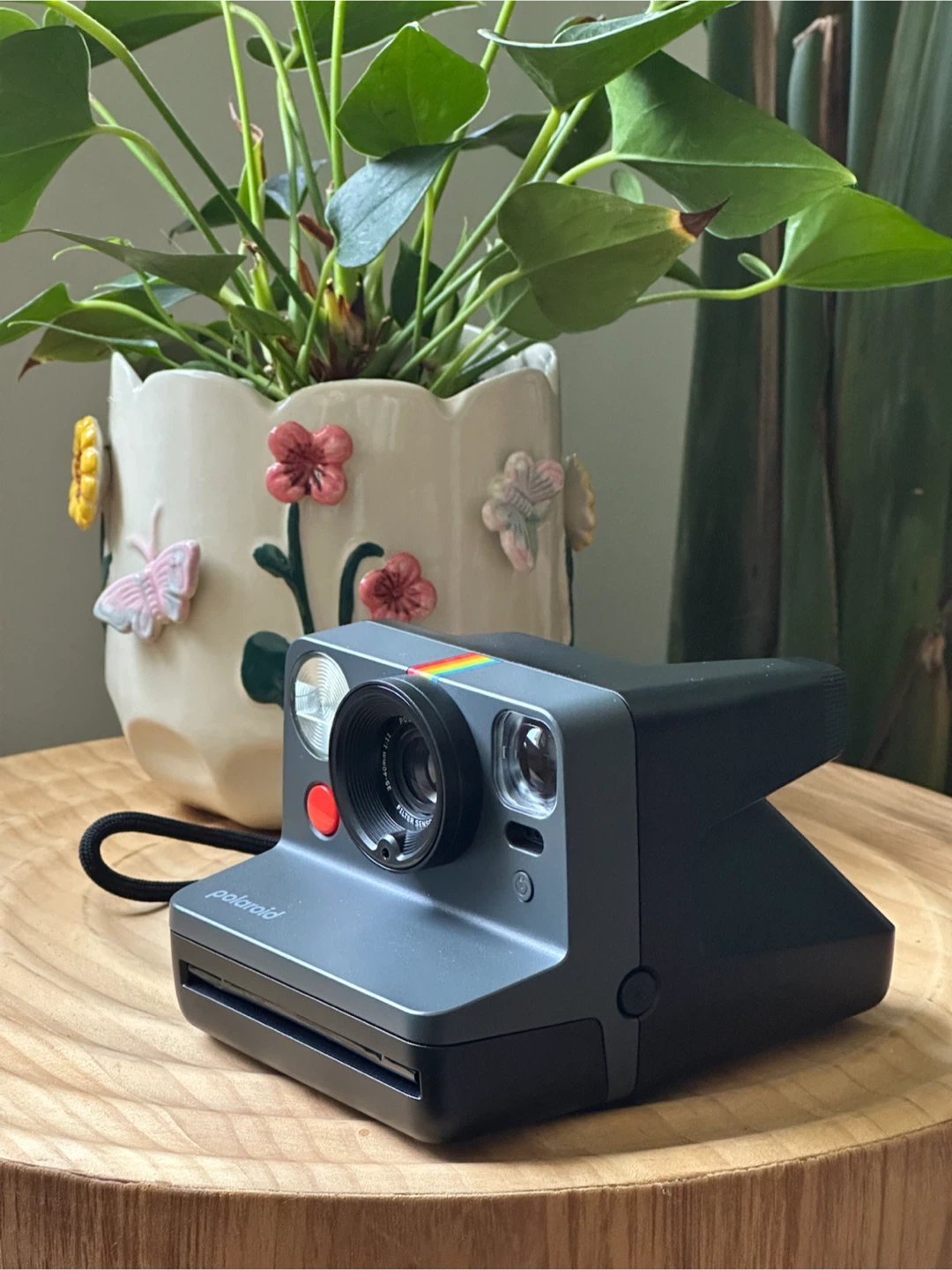Polaroid Now 3rd Generation I-Type Instant Camera - photo 2