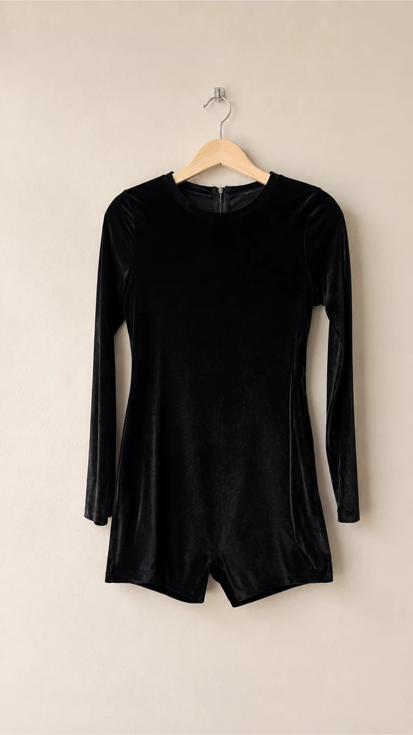 Forever 21 Black Velvet Long Sleeve Romper - photo 3
