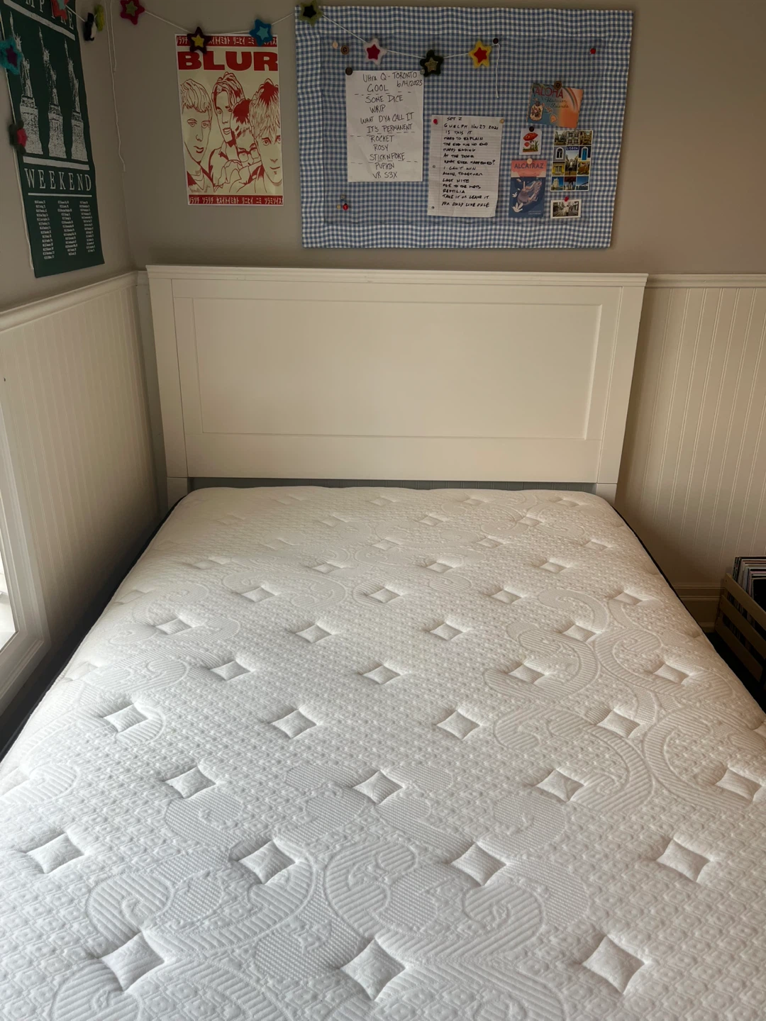 Pottery Barn Bed Frame - photo 2
