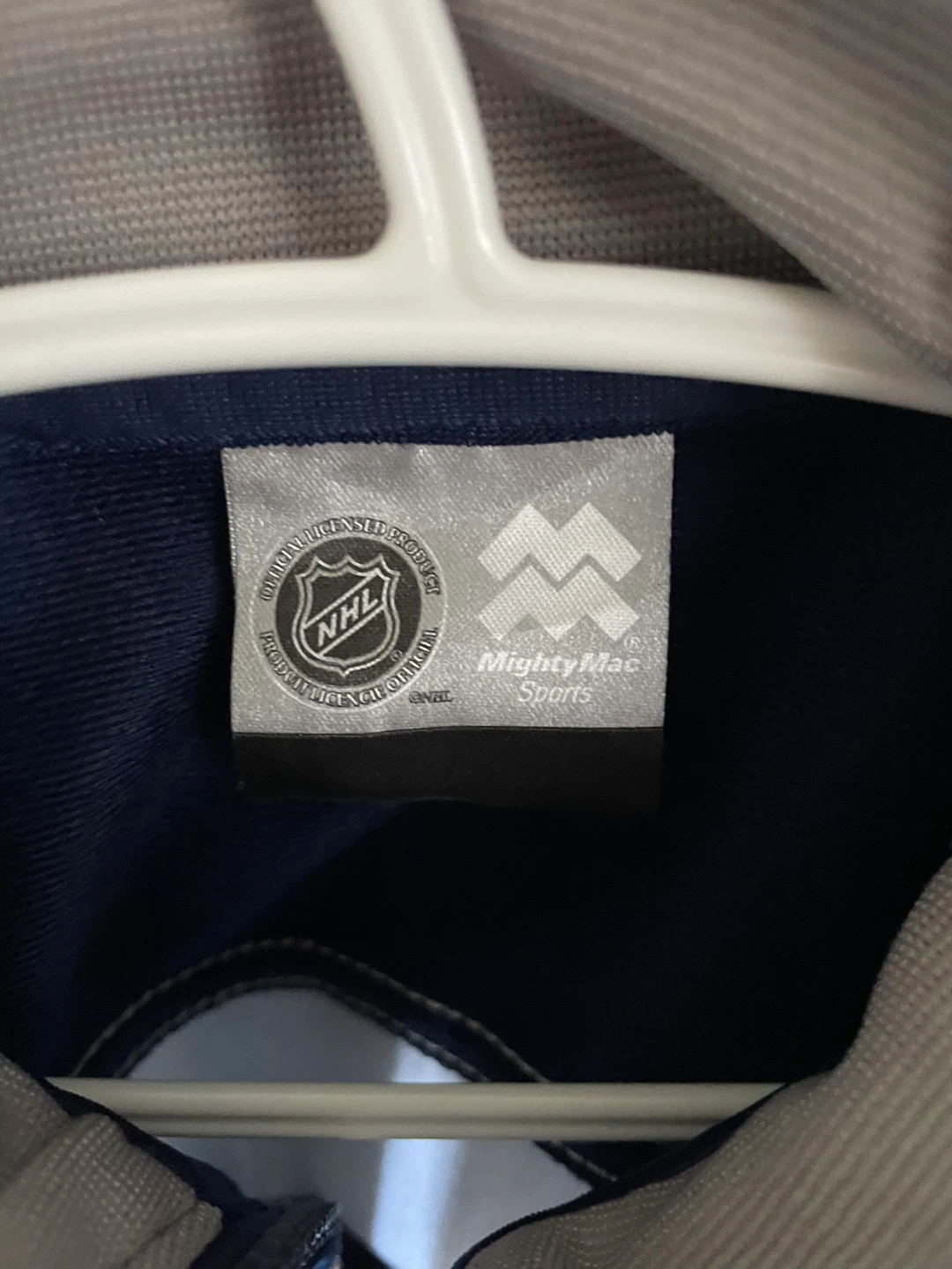 MightyMac Sports Edmonton Oilers NHL Jacket - photo 3