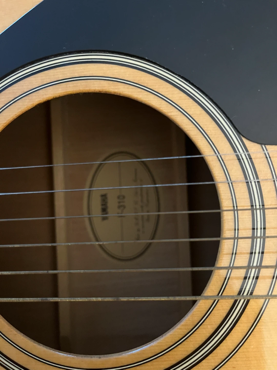 Yamaha FG-310 Acoustic Guitar with Gig Bag