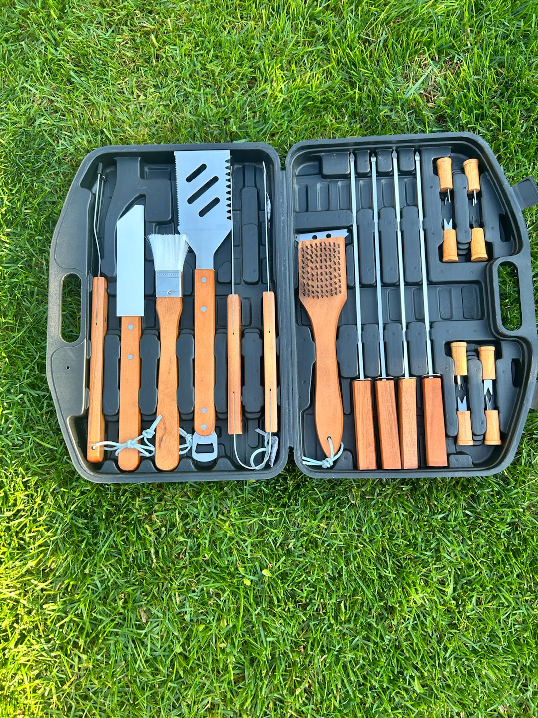 Various camping supplies - photo 3