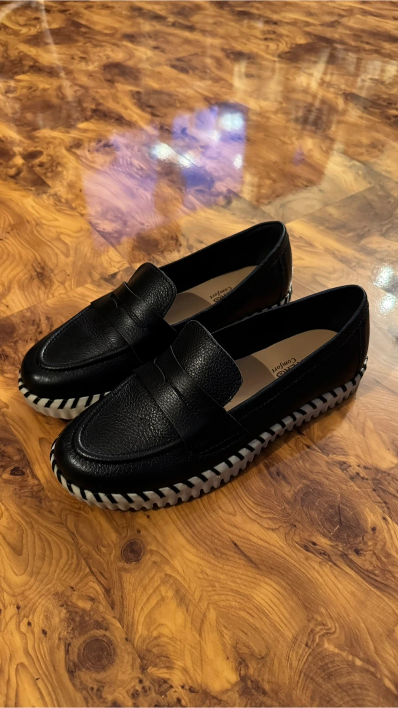 Bottero Comfort Black Loafers - Size 9 - photo 2
