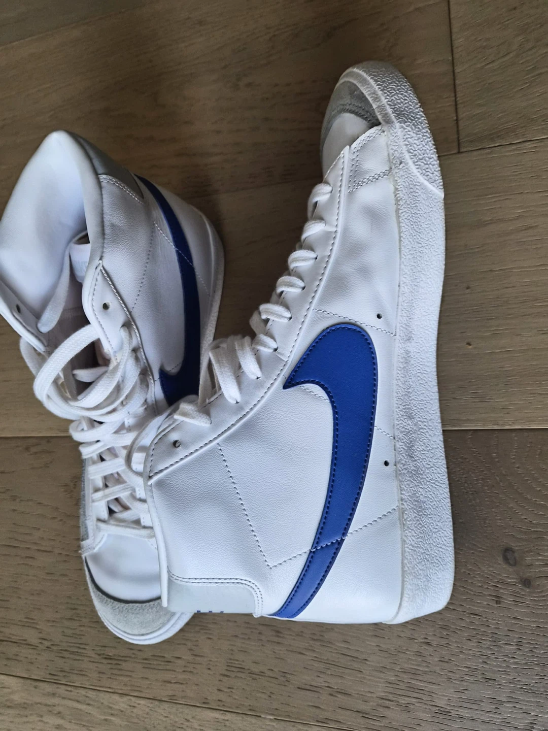Nike Blazer Mid '77 Vintage High Top Sneakers
