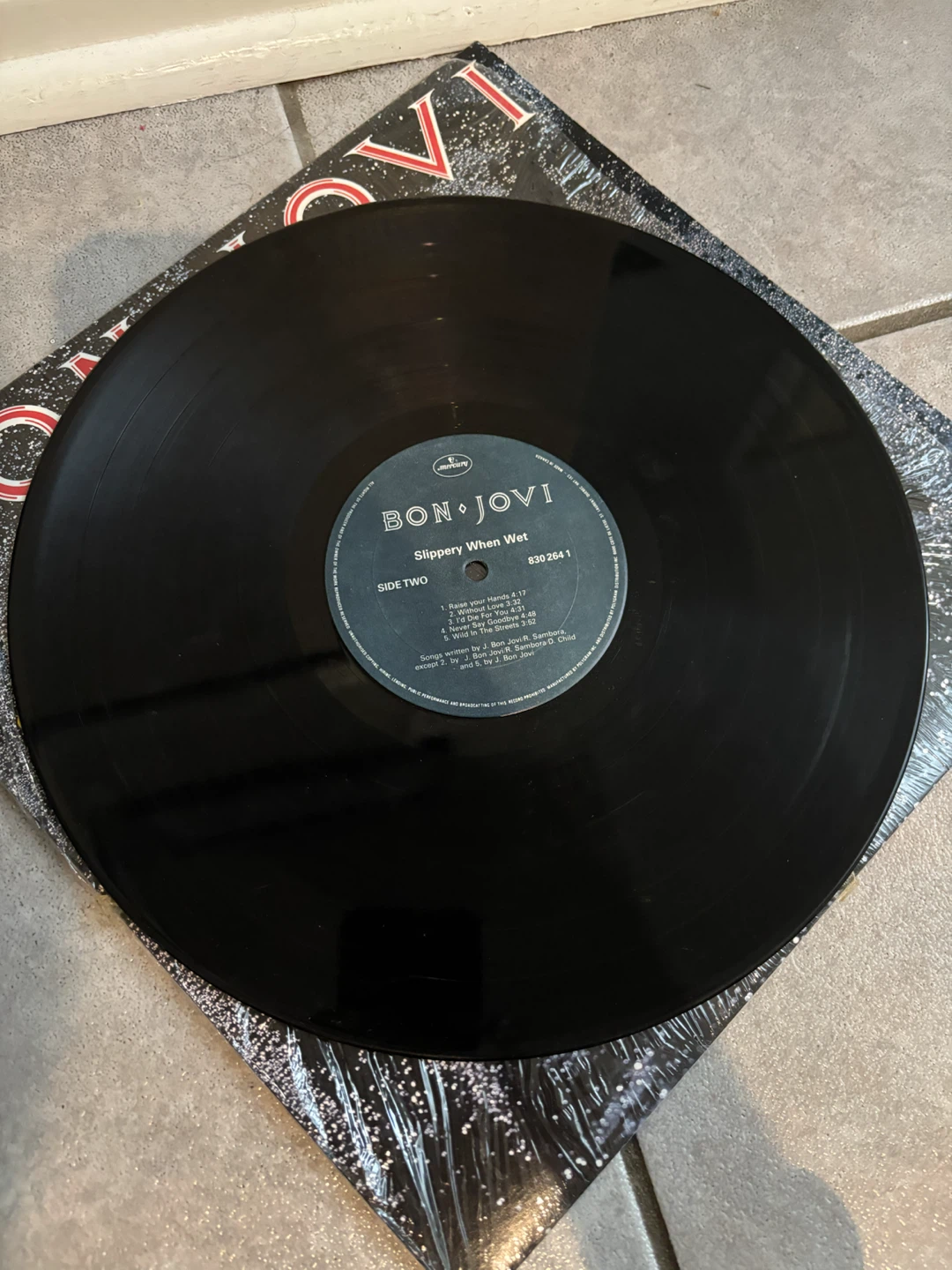 Bon Jovi Slippery When Wet Vinyl Record - photo 3