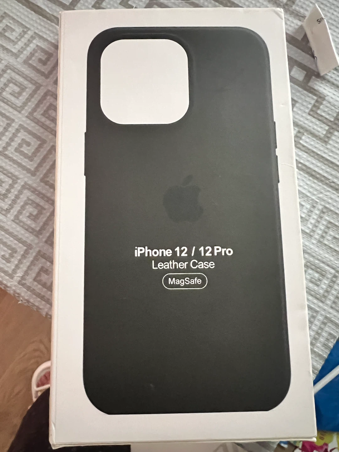 Apple iPhone 12 / 12 Pro Leather Case (MagSafe) - Black