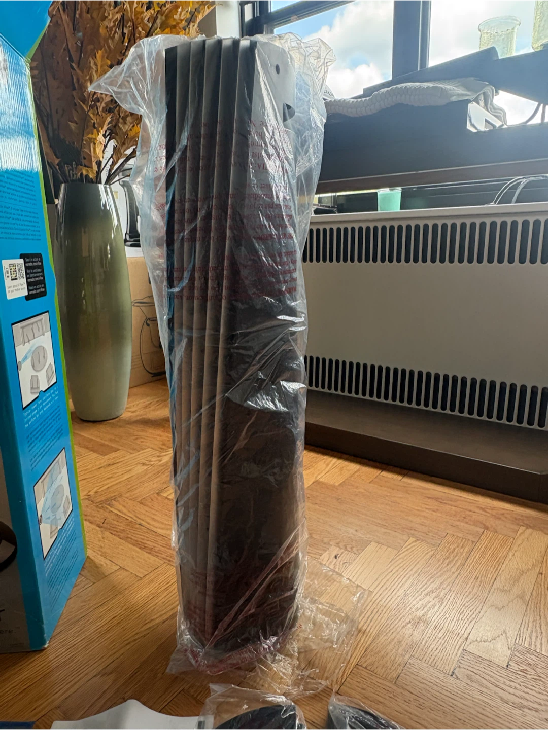 Vornado 32” Tower Circulator Fan - photo 2