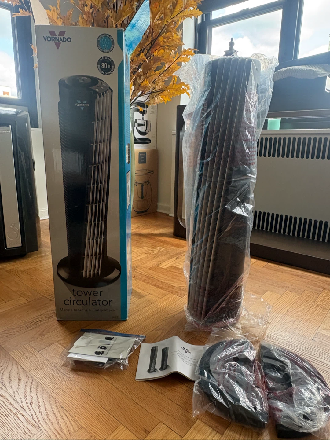 Vornado 32” Tower Circulator Fan - photo 3
