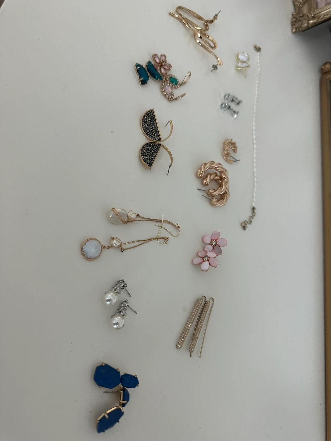 Assorted Women's Earrings Collection - photo 2