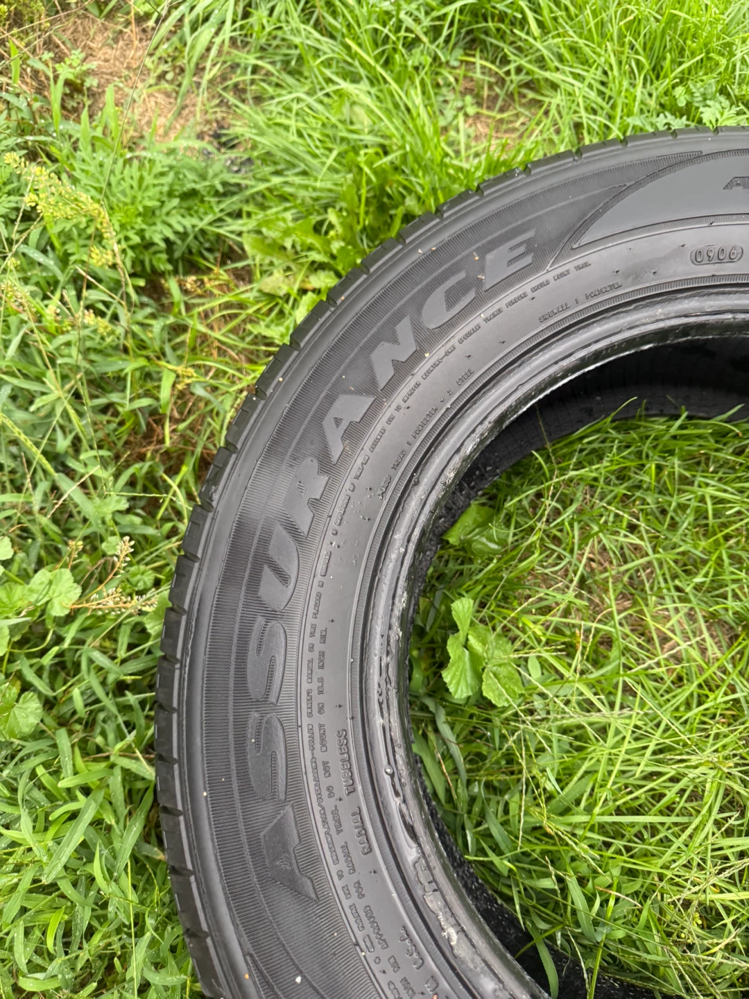 Goodyear Assurance All-Season Tire 225/60R16 98T - photo 2