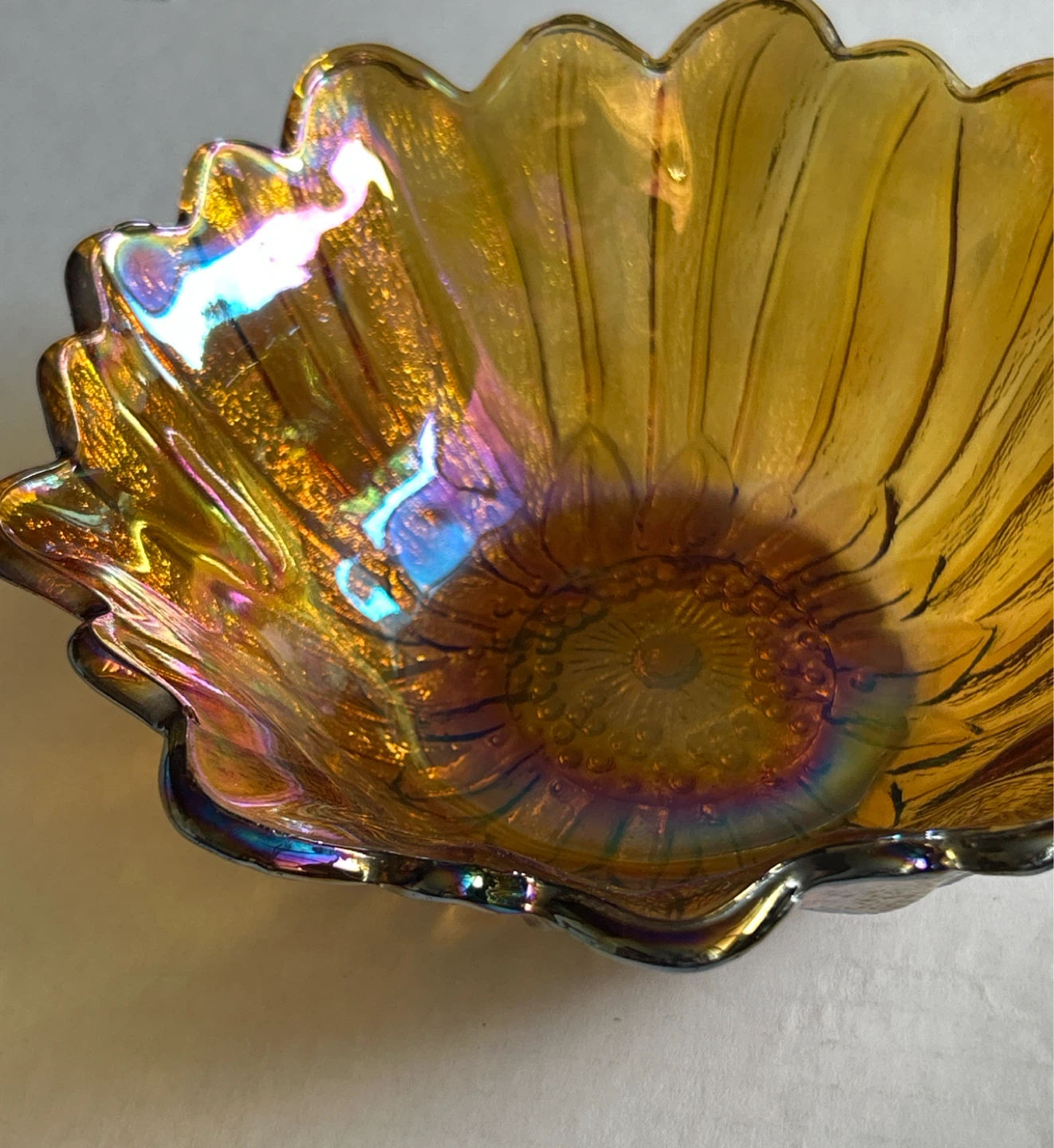 Amber Carnival Glass Sunflower Bowl - photo 3