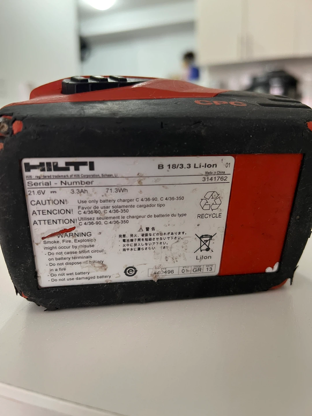 Hilti 18V 3.3 Ah Li-Ion Battery - photo 5
