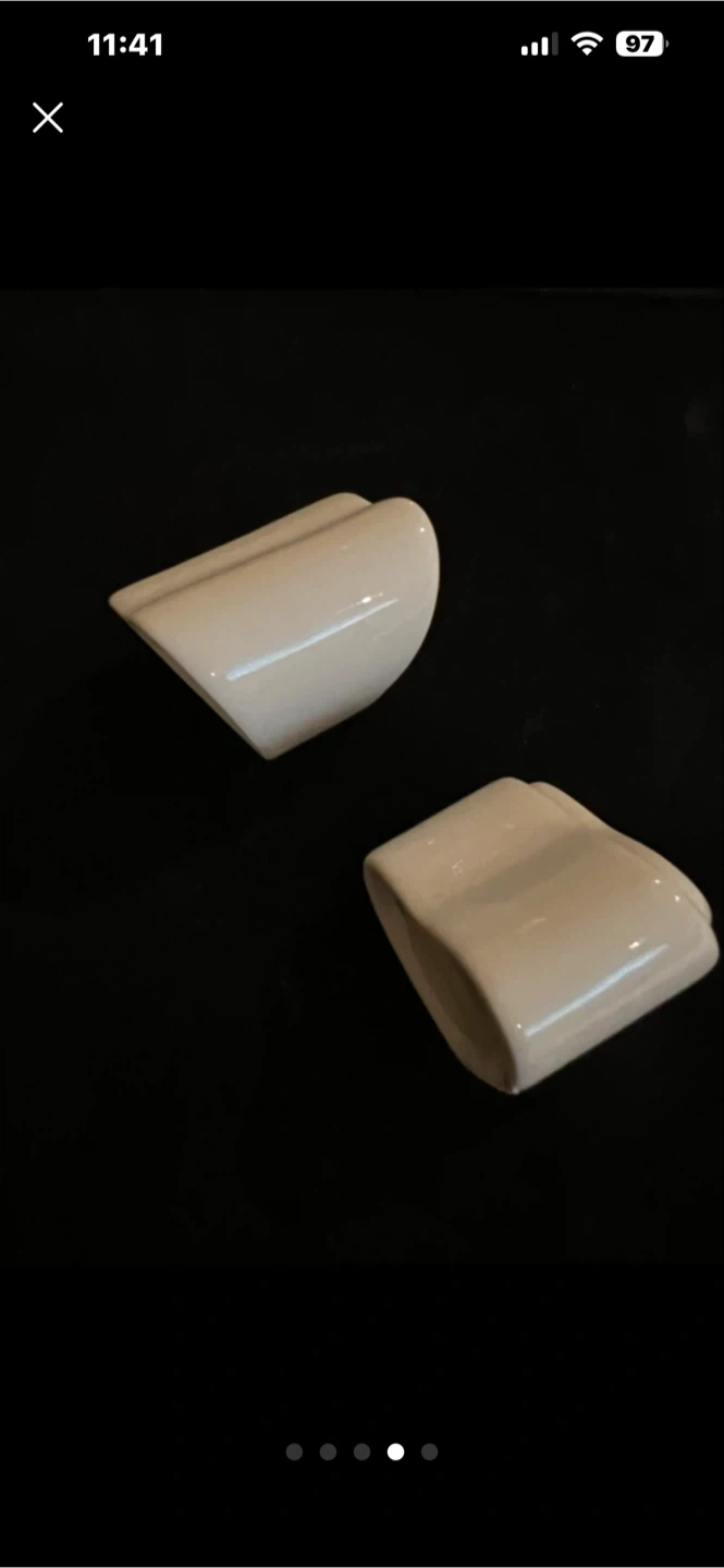 White Heart Salt and Pepper Shakers - photo 4