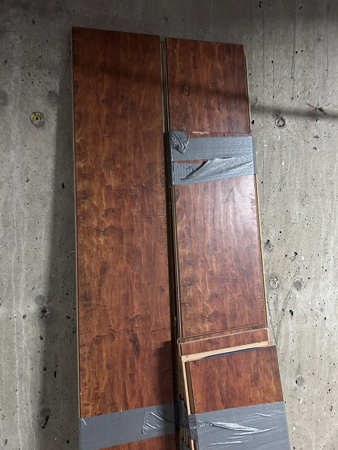 Laminate flooring - photo 2