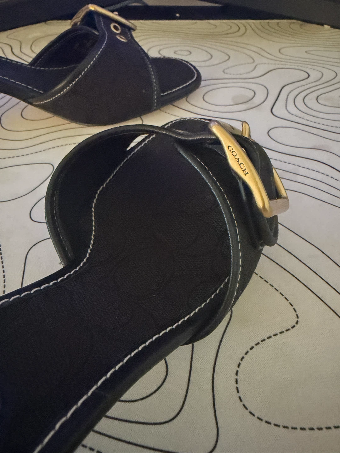 coach black signature heels size 6 ! - photo 4