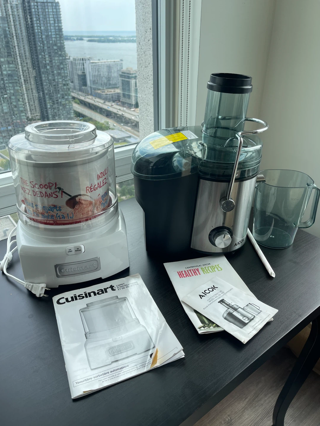 Cuisinart Ice Cream Maker & Aicook Juicer - photo 2