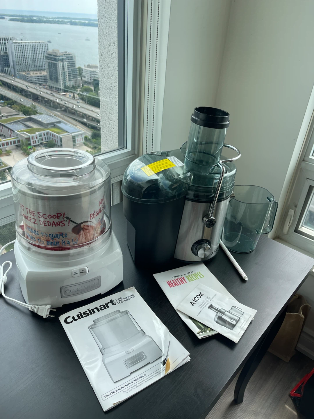 Cuisinart Ice Cream Maker & Aicook Juicer - photo 3