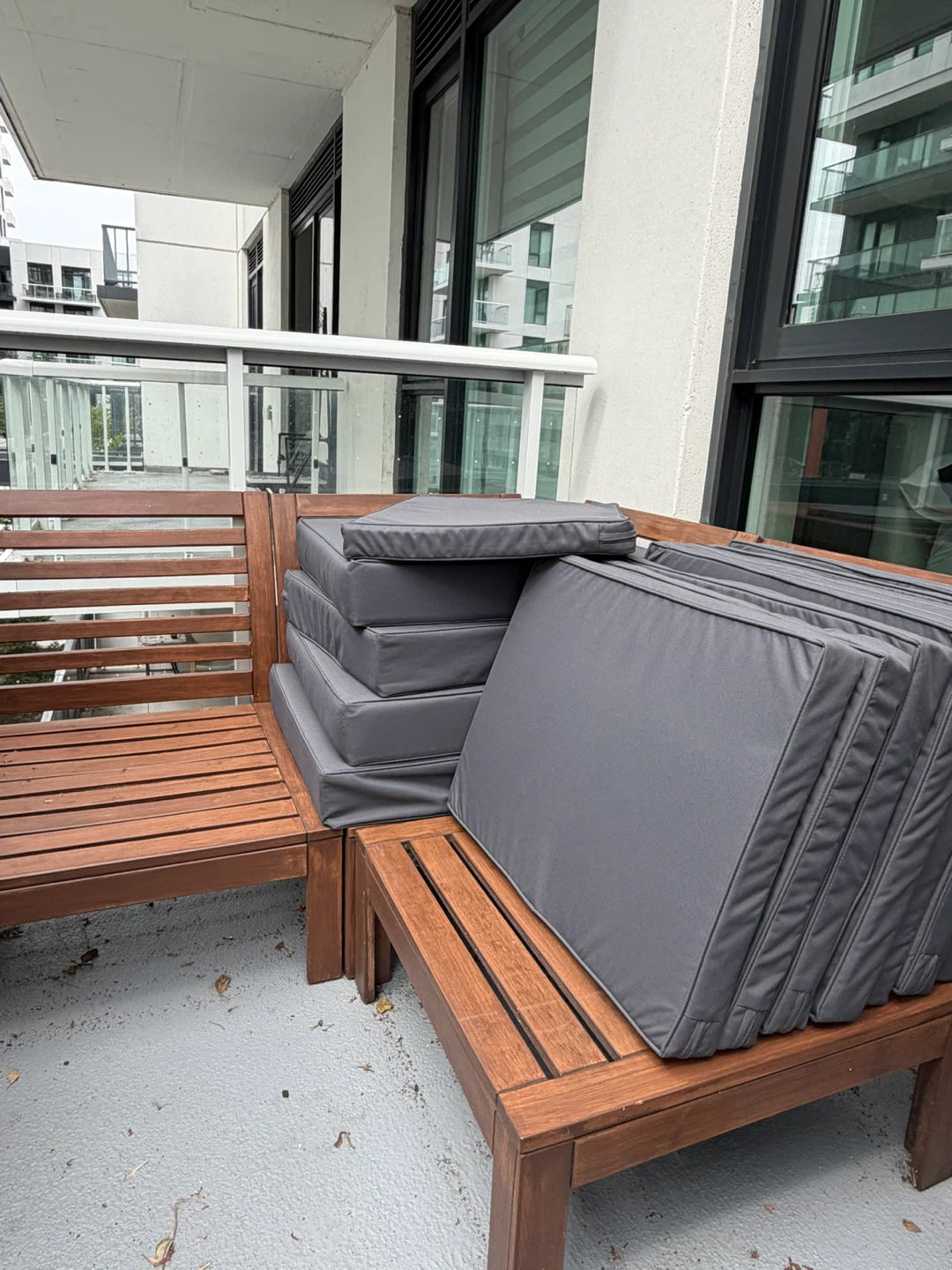 APPLARO CHAIRS