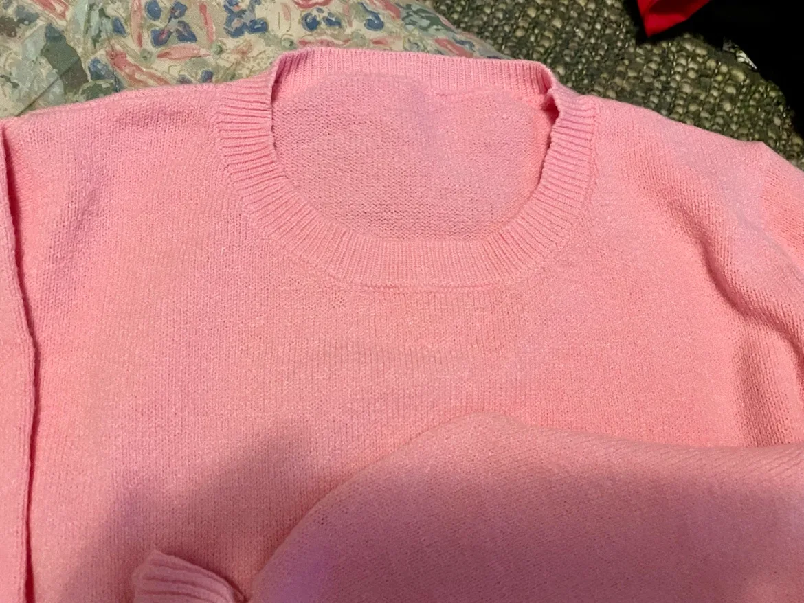Two Beautiful Pink Knit Sweaters - photo 2