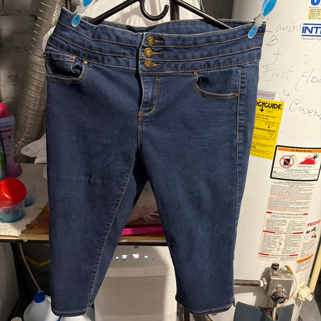 d.jeans. High Waist Cropped Jeans capri