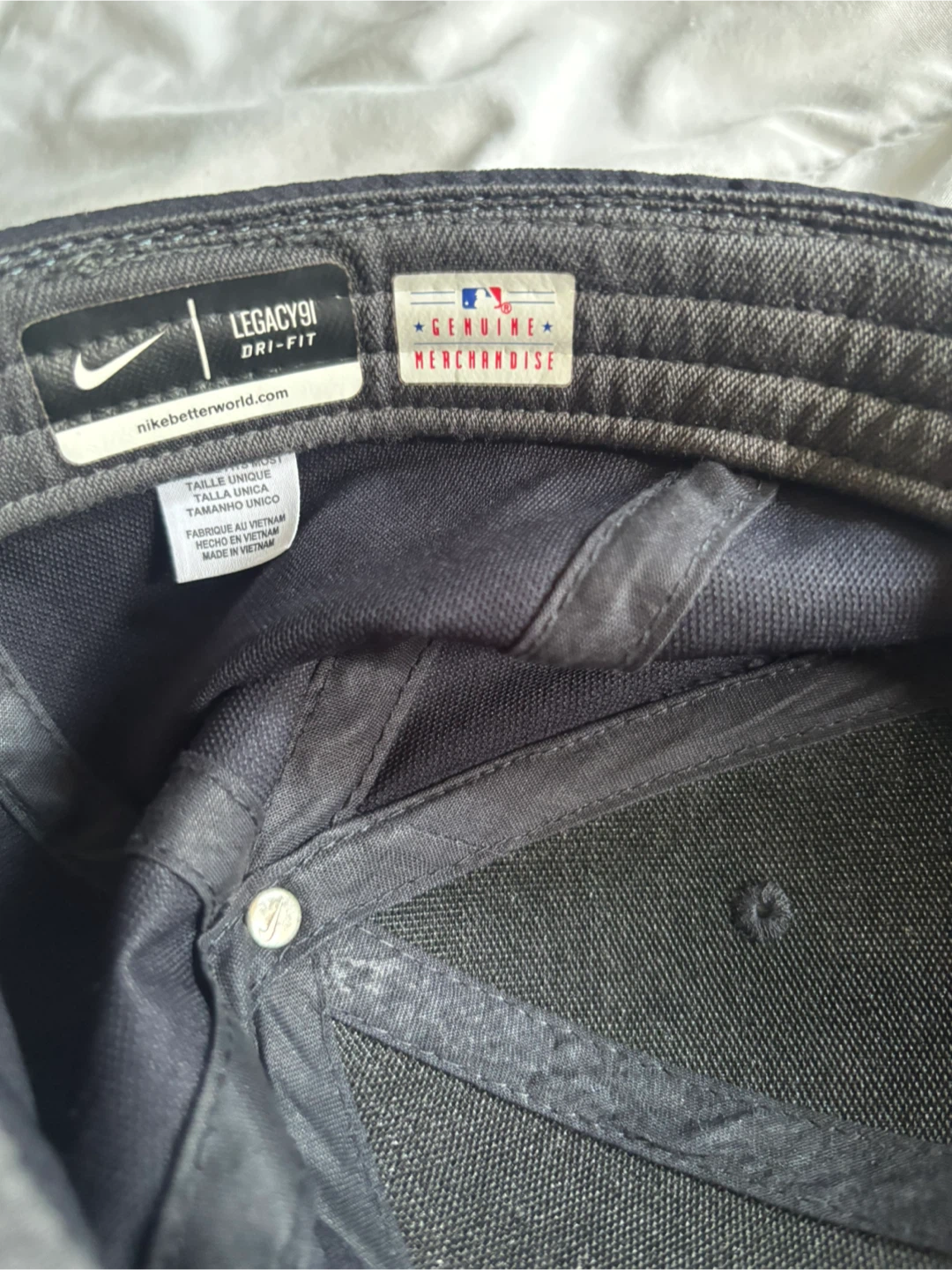 Nike Legacy91 Dri-Fit New York Yankees Baseball Cap - photo 2